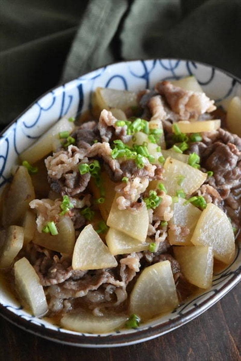 旨味がしみておいしい♪「牛バラ肉×大根」レシピ4選