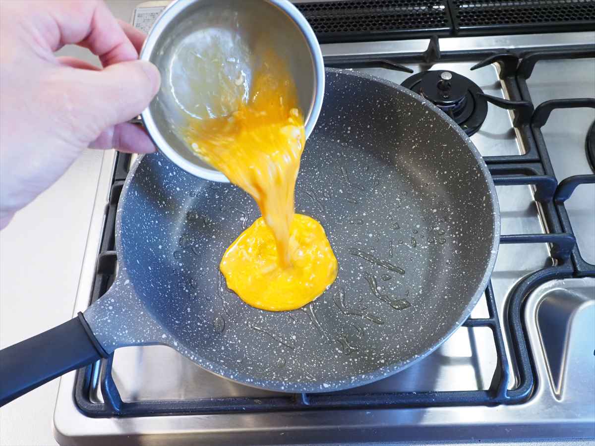 ささみと炒り卵のチリソース炒め