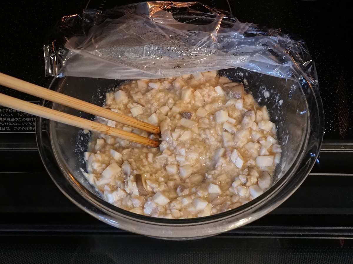 鶏むね肉ときのこのそぼろあんかけご飯