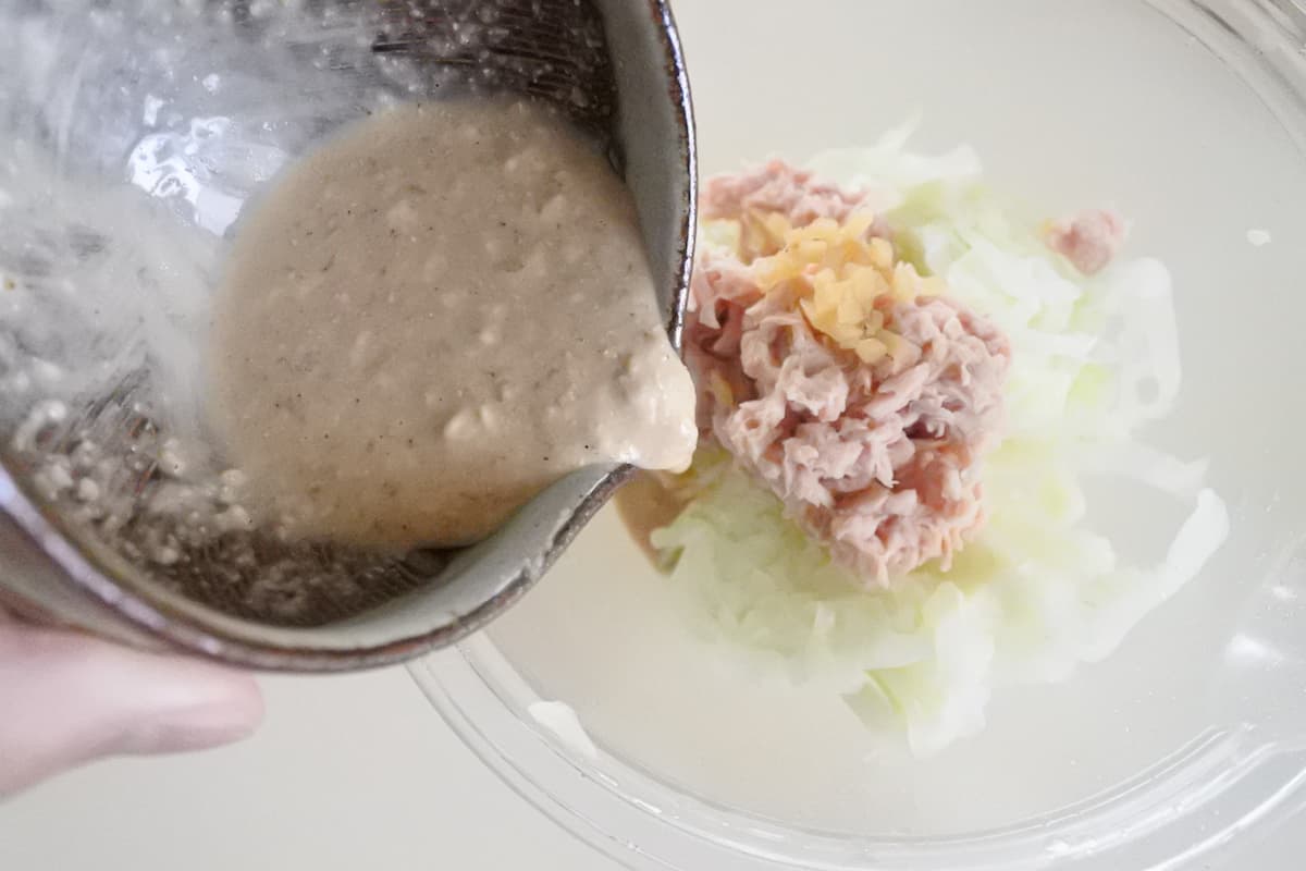 キャベツとツナのごまマヨ和え