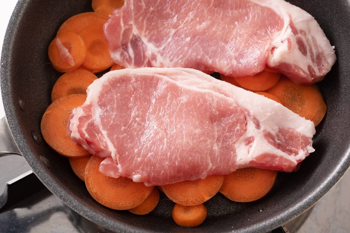 豚肉とにんじんの白ワイン蒸し　作り方　長谷川あかり