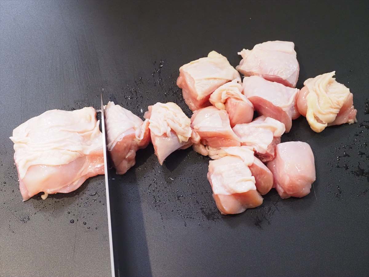 「鶏もも串のおでん鍋」レシピ