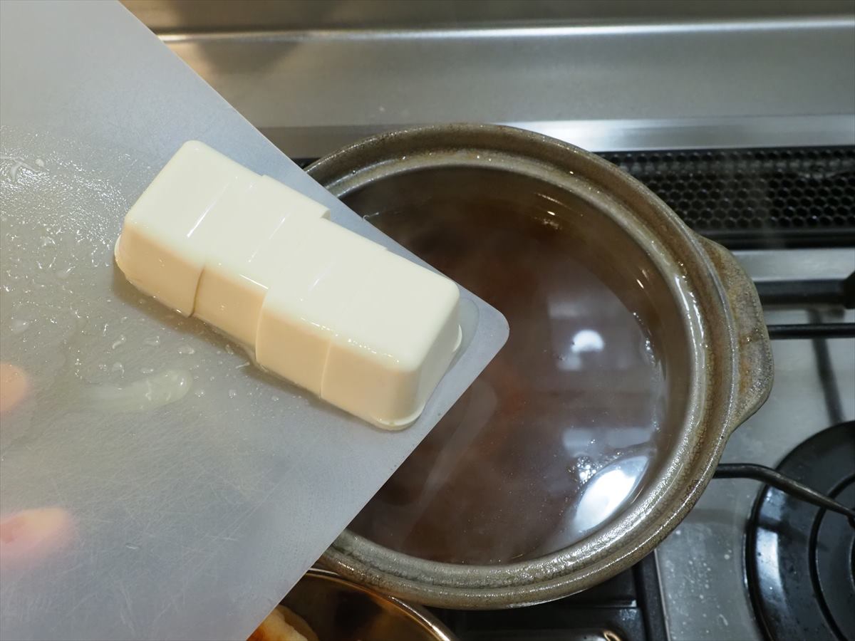 「鶏もも串のおでん鍋」レシピ