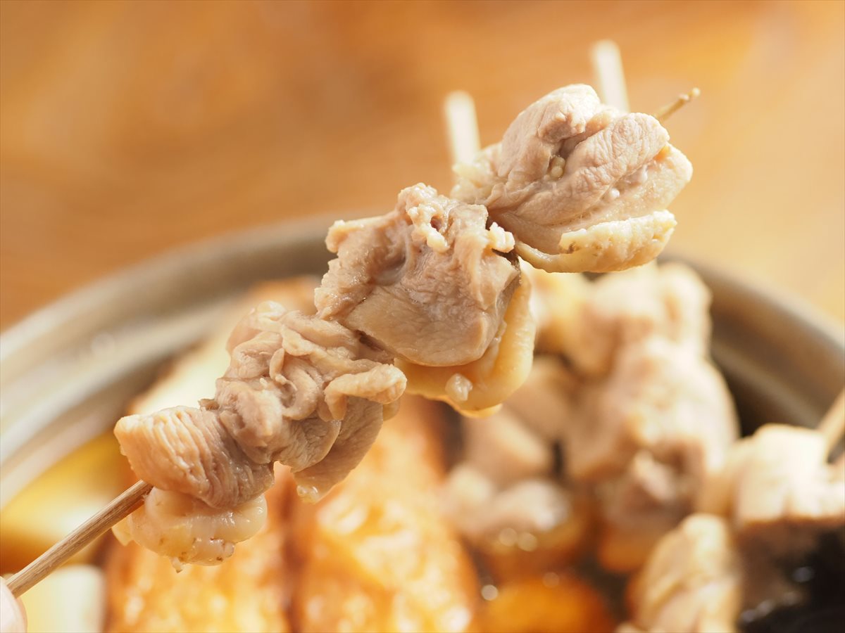 「鶏もも串のおでん鍋」レシピ