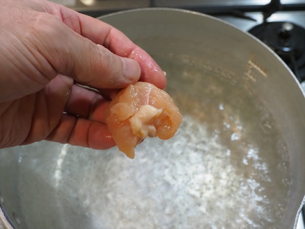 水晶鶏のパクチー納豆和え