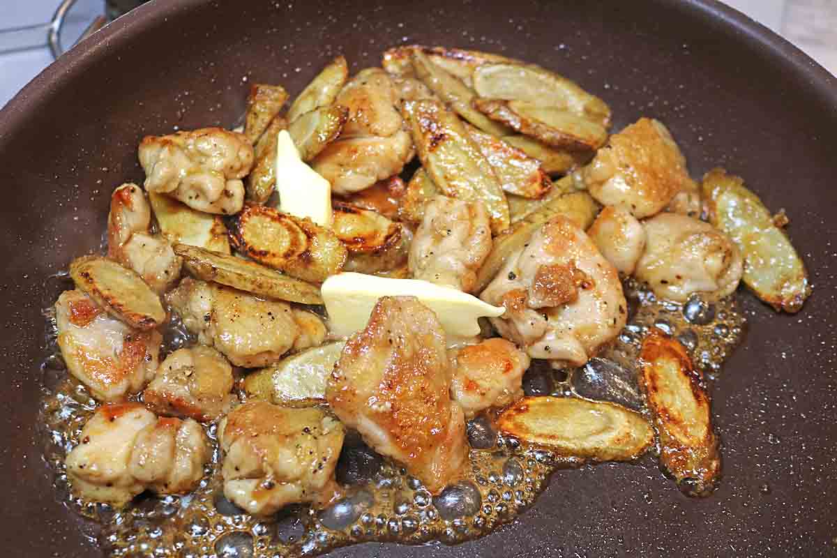 「ガリバタ鶏ごぼう照り焼き」レシピ