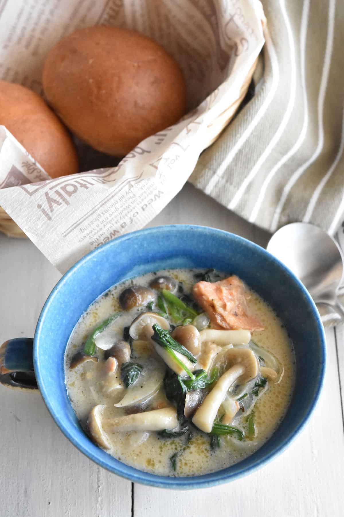 仕上がり(鮭缶とほうれん草の豆乳クリーム煮)
