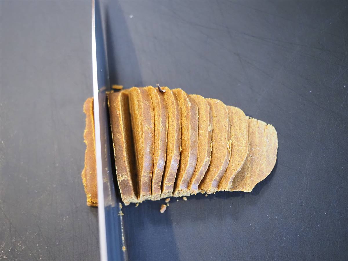 電子レンジでお一人様、たっぷりチキンのスパイシーカレー