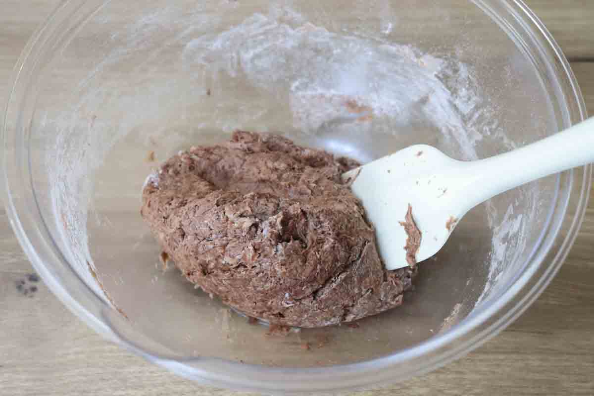 「ココアねじりスティックパン」レシピ