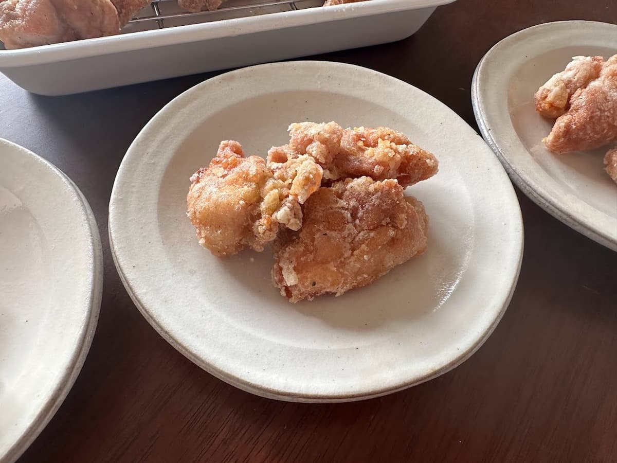 から揚げは薄力粉で作る？それとも片栗粉？3種類の衣づけで違いを徹底比較！