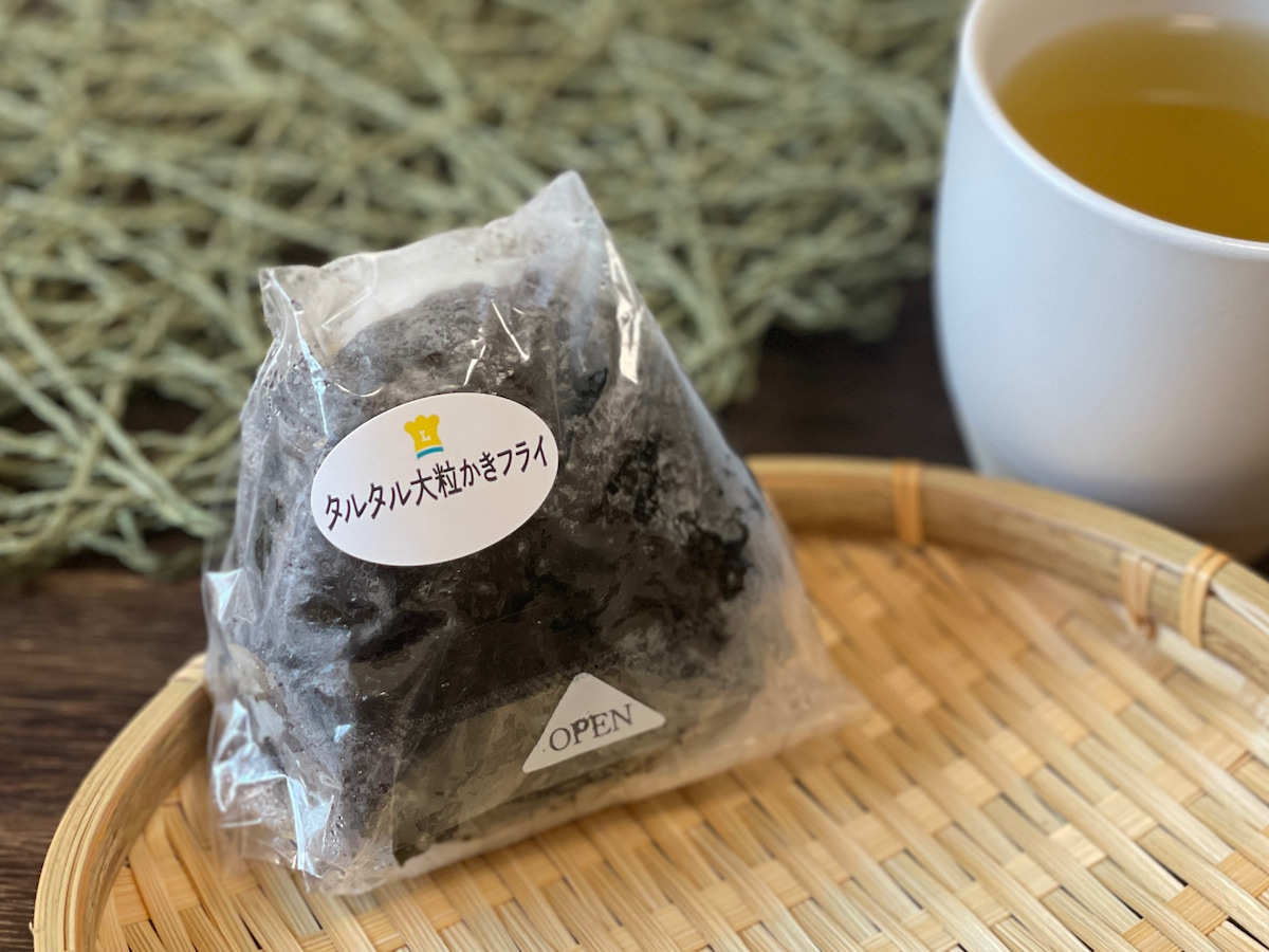 ローソンのタルタル大粒かきフライおにぎり