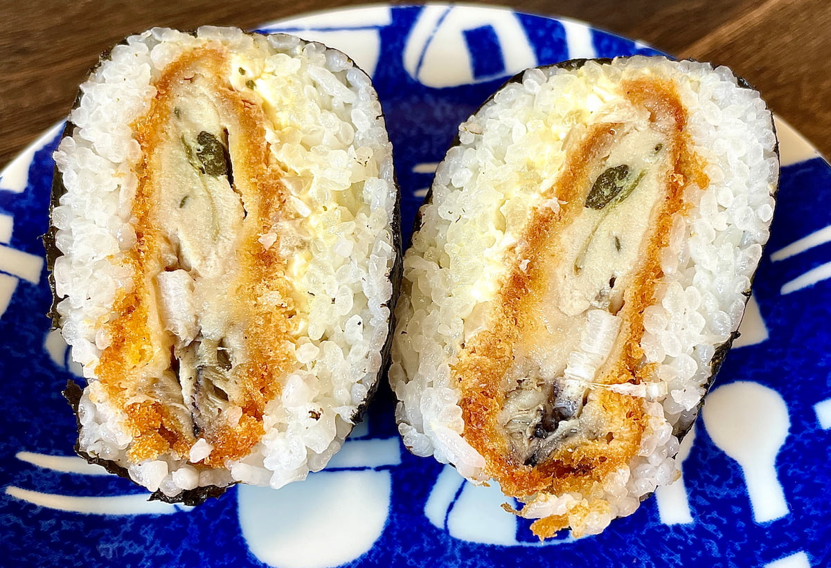 ローソンのタルタル大粒かきフライおにぎり