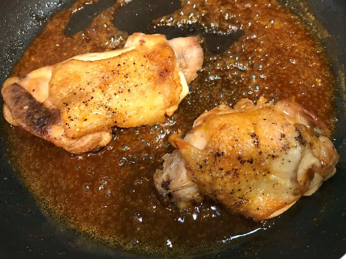 煮絡める カレーチキンステーキ まいのおやつ