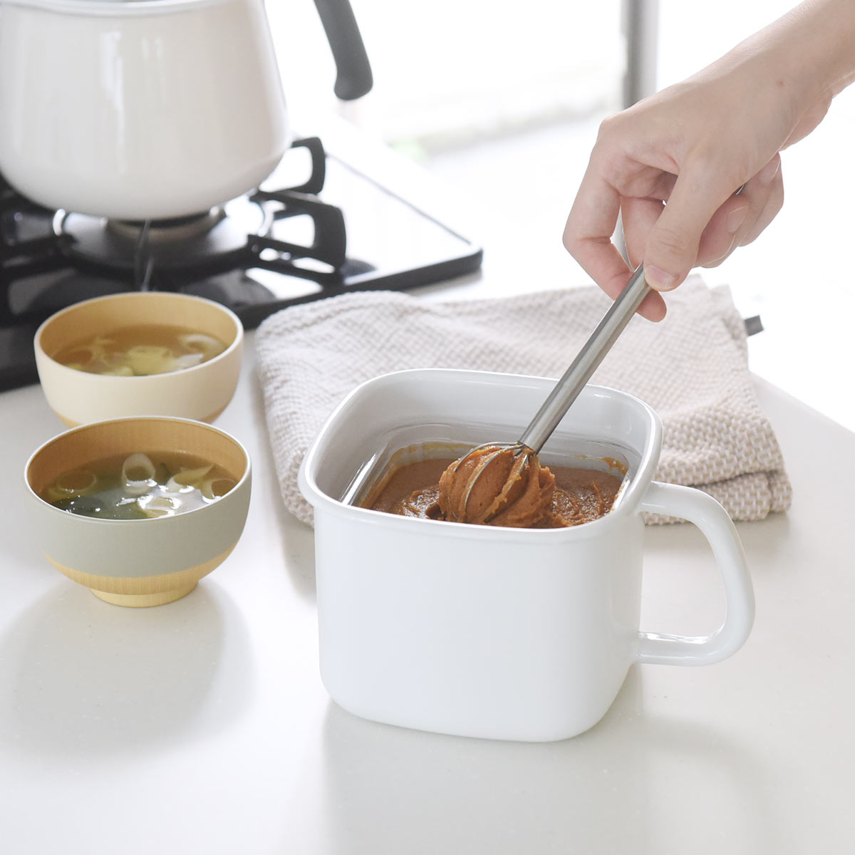 キッチンの作業効率UP！整理整頓をシンプル化する「食材専用ケース」5選