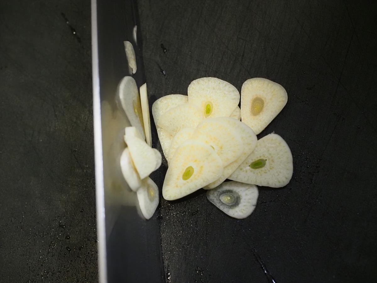 鶏むね肉で鶏ごぼうキムチ鍋