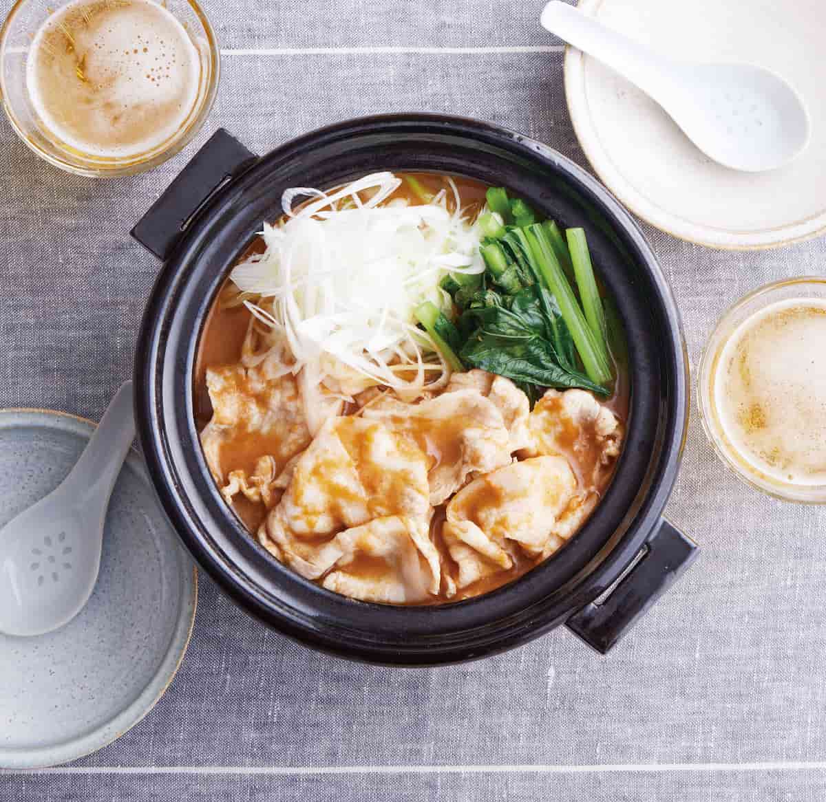 三種の野菜のすりおろし鍋（辛味噌）