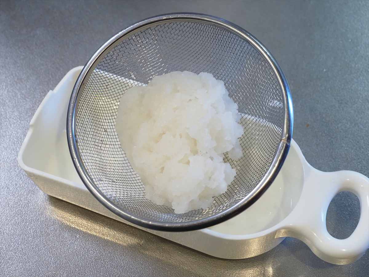 鶏むね肉の水晶鶏入り釜揚げ蕎麦