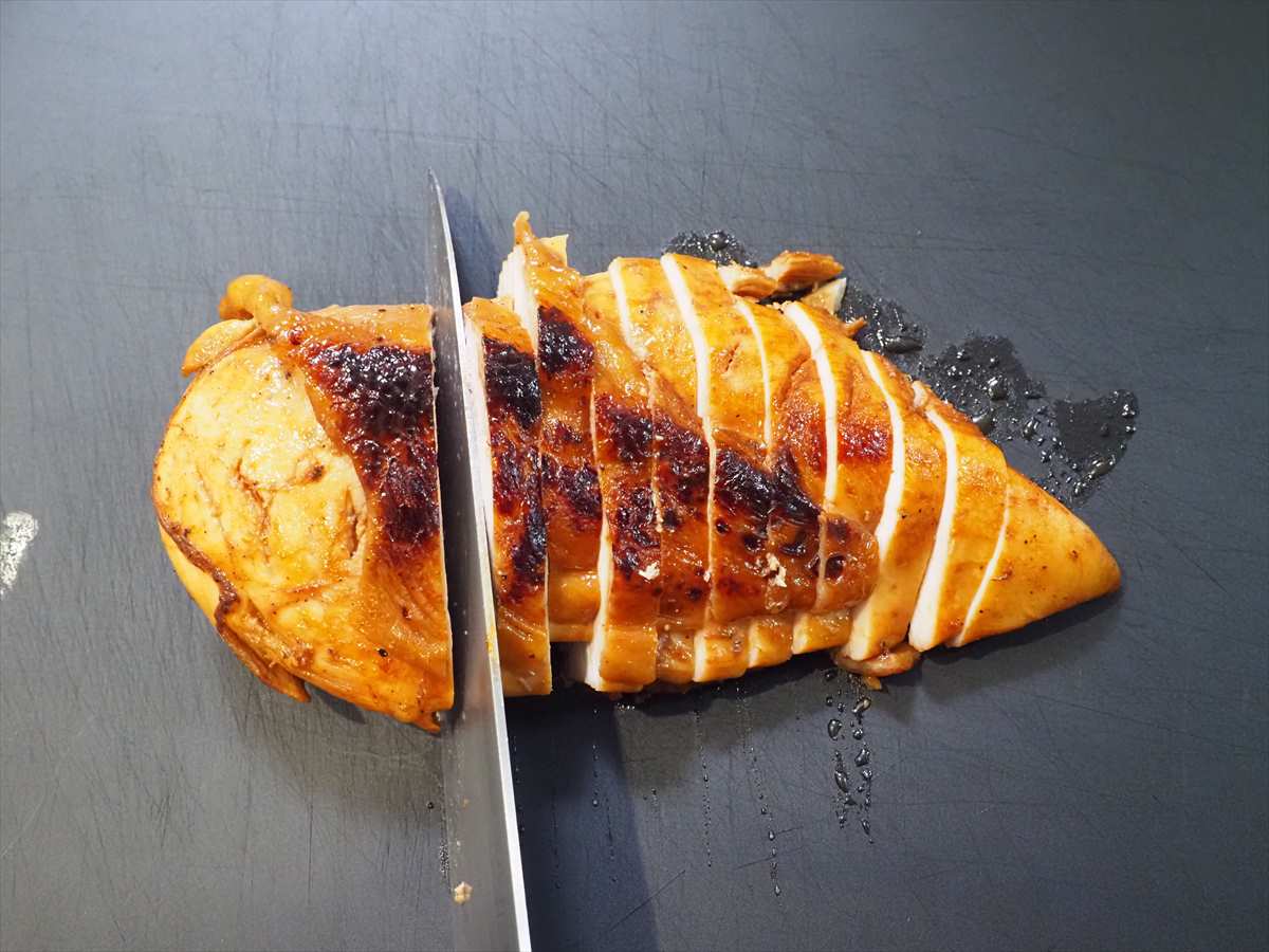 鶏むね肉のウスターソース焼き