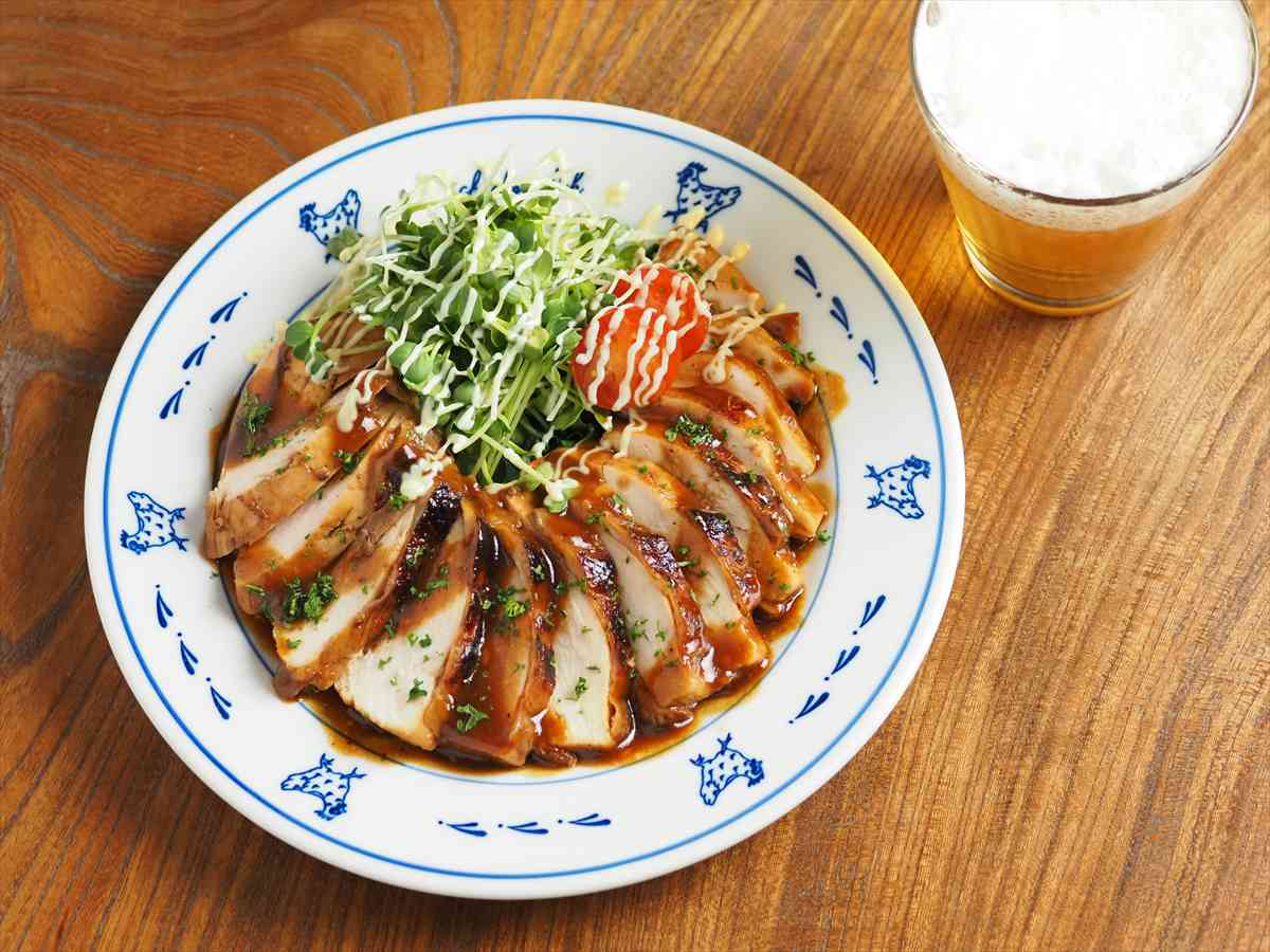 鶏むね肉のウスターソース焼き