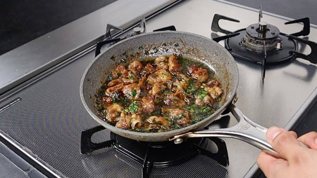 煮詰める　だれウマ　超スタミナ丼