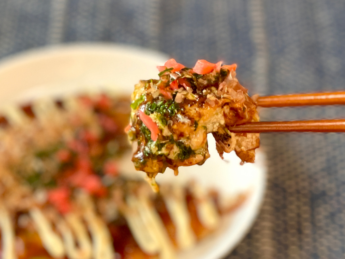 お好み焼きの箸上げ
