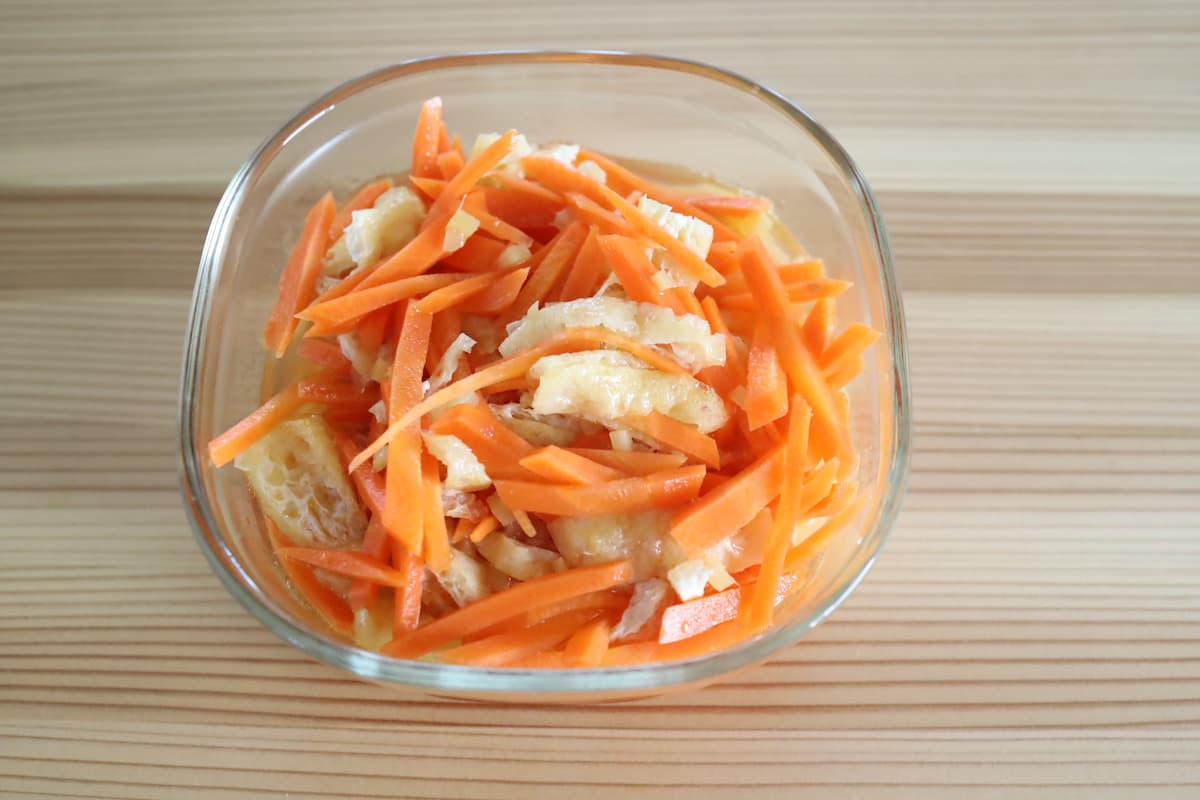 人参と油揚げのすぐできおかず