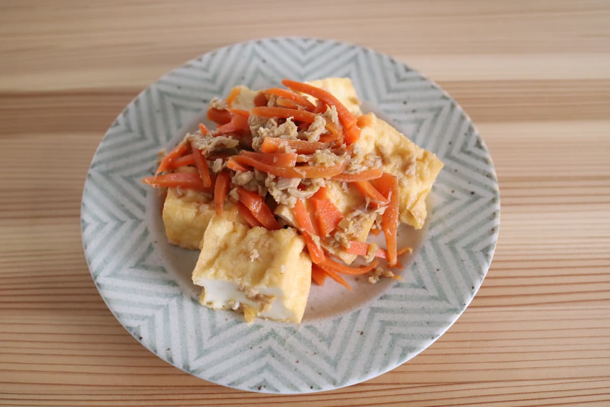 厚揚げと人参のツナ炒め