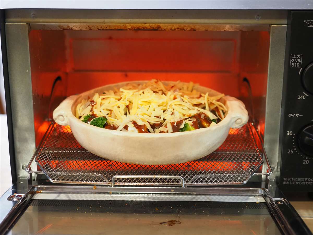 鶏むね肉とブロッコリーのカレーグラタン