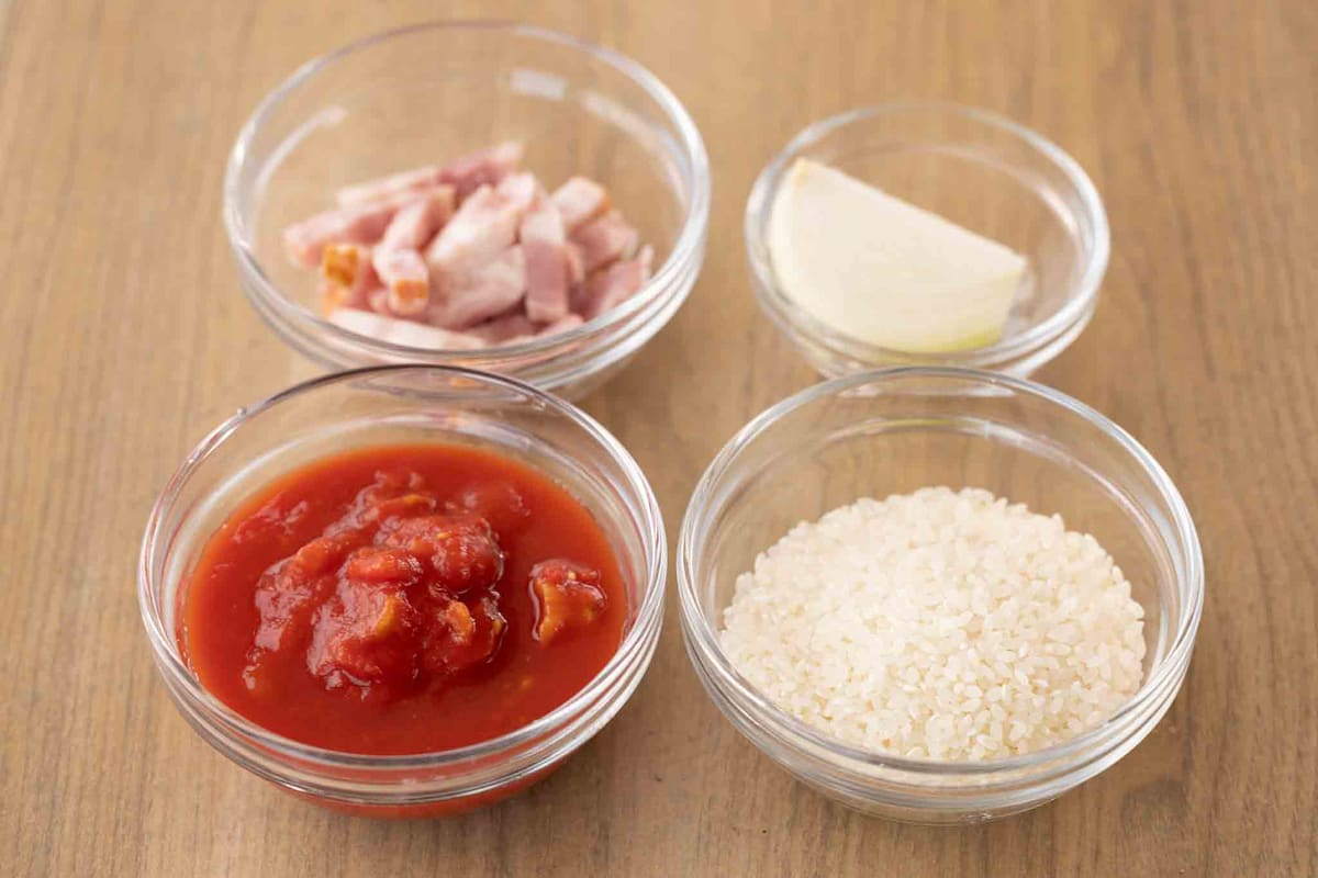 絶品トマトチーズリゾット 材料