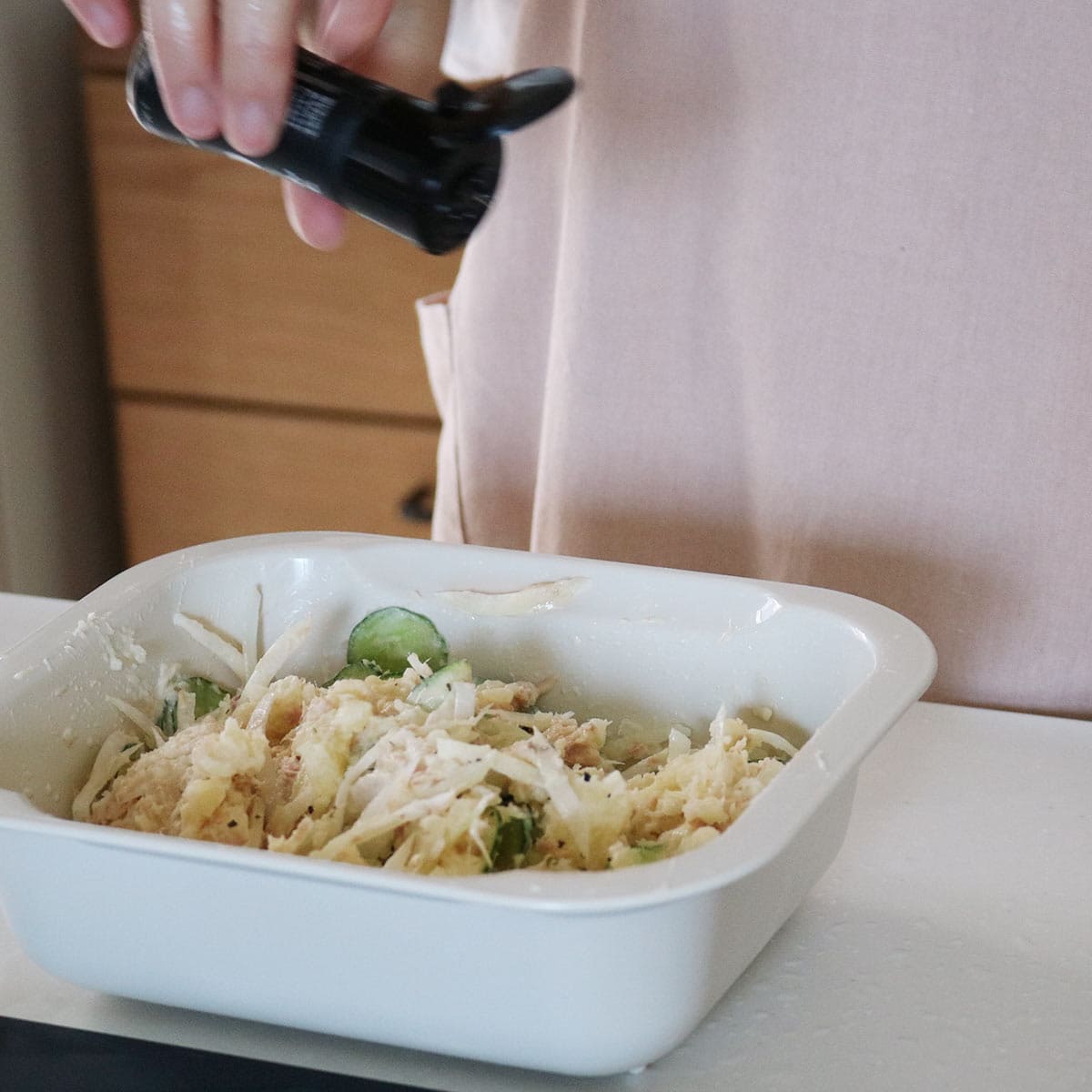 電子レンジで手軽に調理 コランダー＆バット ふた付き M