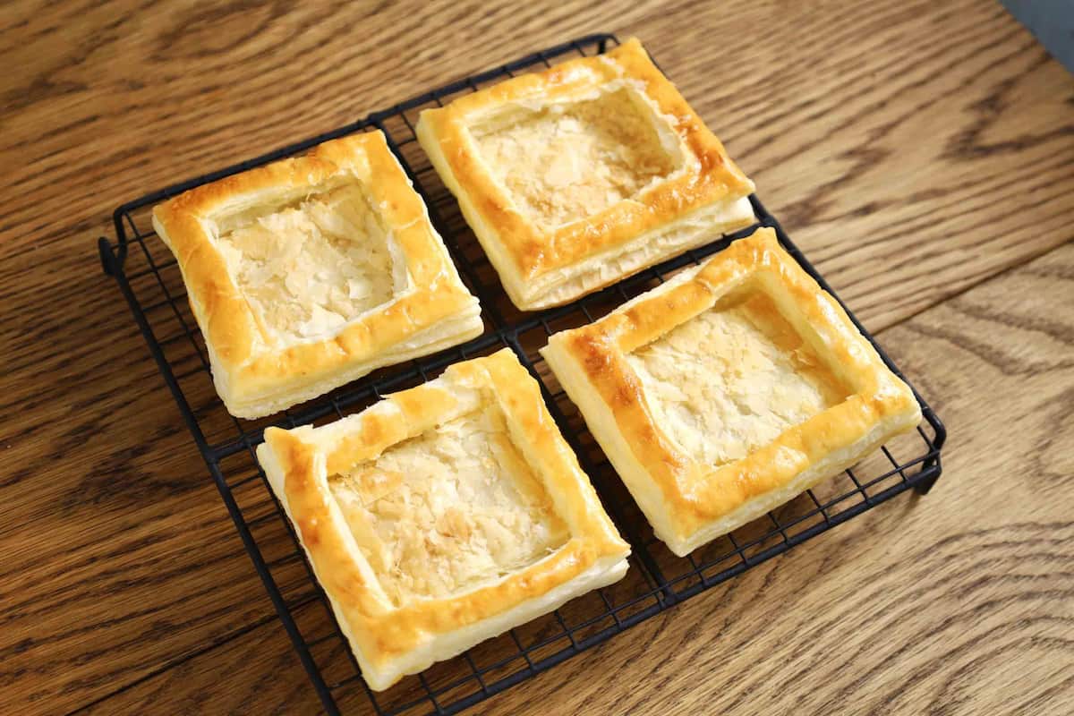 トースターでも焼けちゃう「いちごのカスタードパイ」 