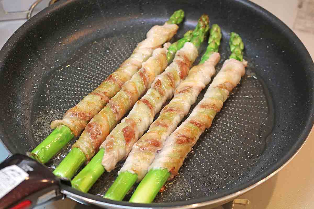 アスパラ肉巻きカレー６