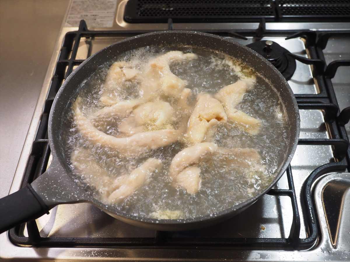 余った鶏皮の肉豆腐風