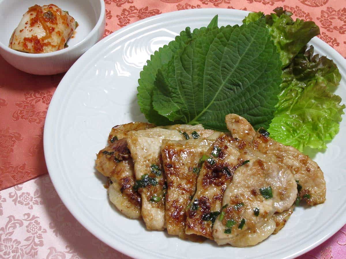 メッジョッ（豚焼肉）