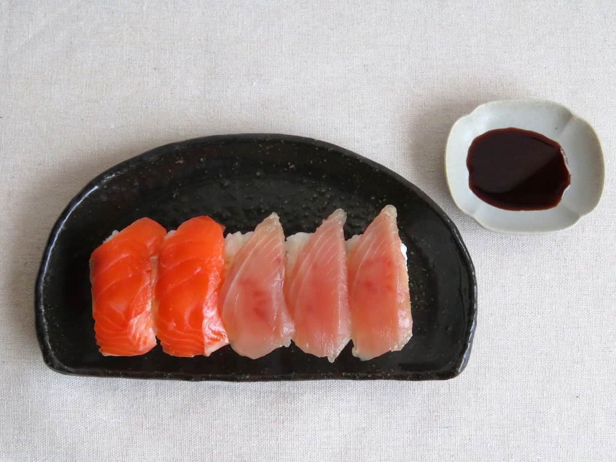 完成したにぎり寿司