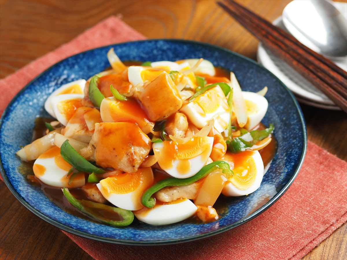 鶏むね肉と半熟たまごのケチャップあんかけ