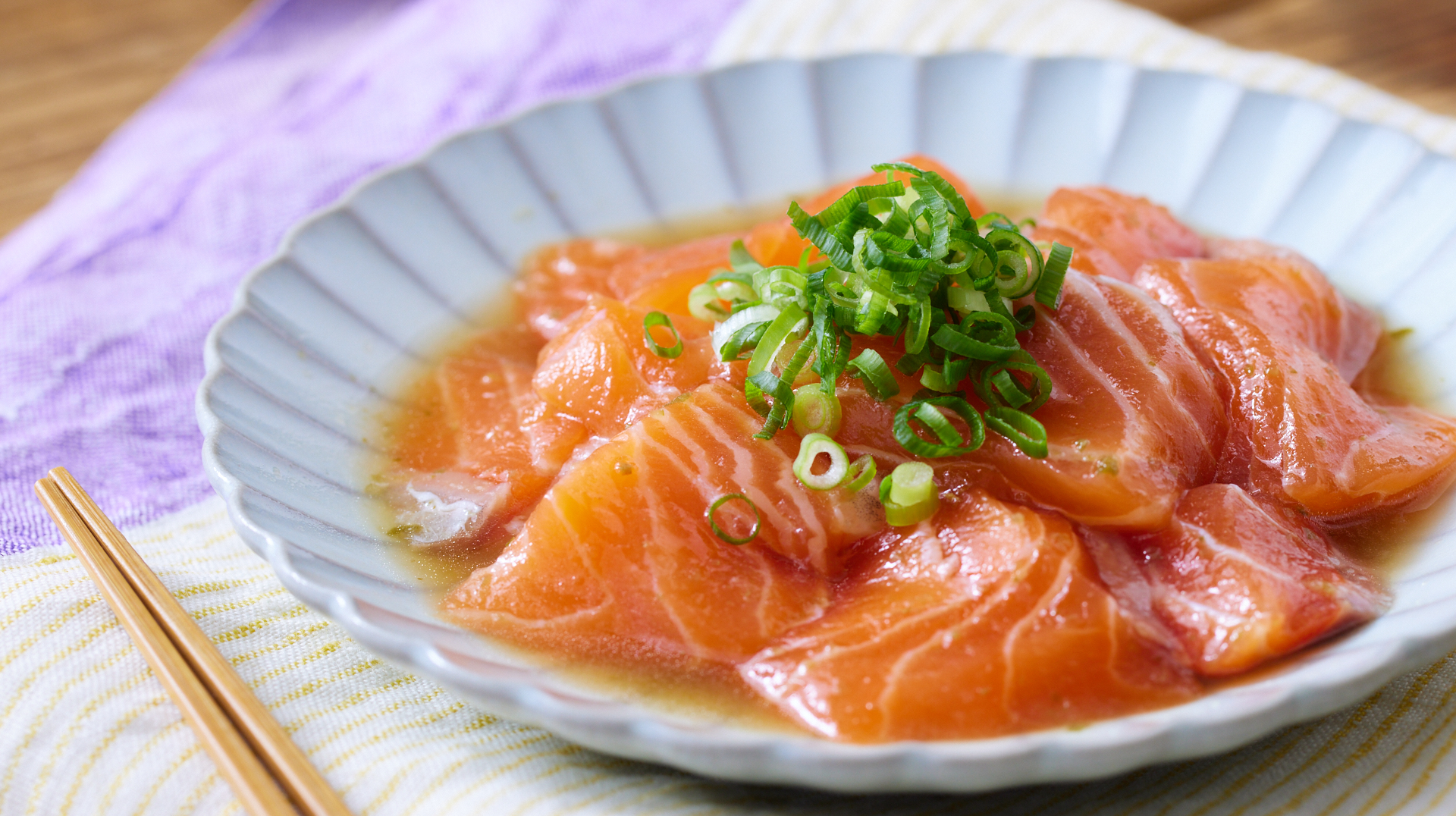 この食べ方知ってた?試してみたい「サーモンの刺身」のアレンジ