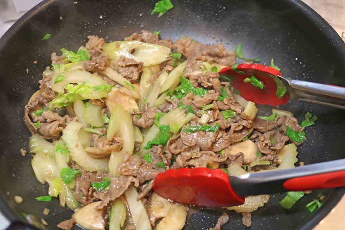 牛肉セロリ炒め６