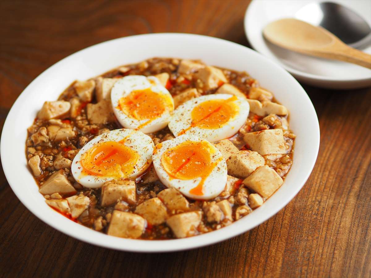 半熟たまごの鶏麻婆豆腐