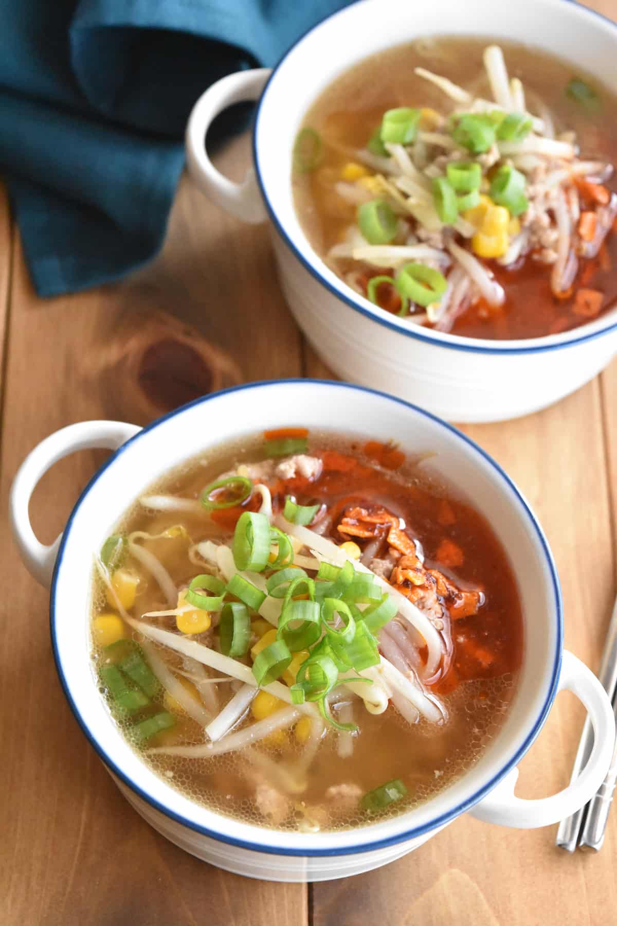 仕上がり(もやしとコーンの味噌ラーメン風スープ)