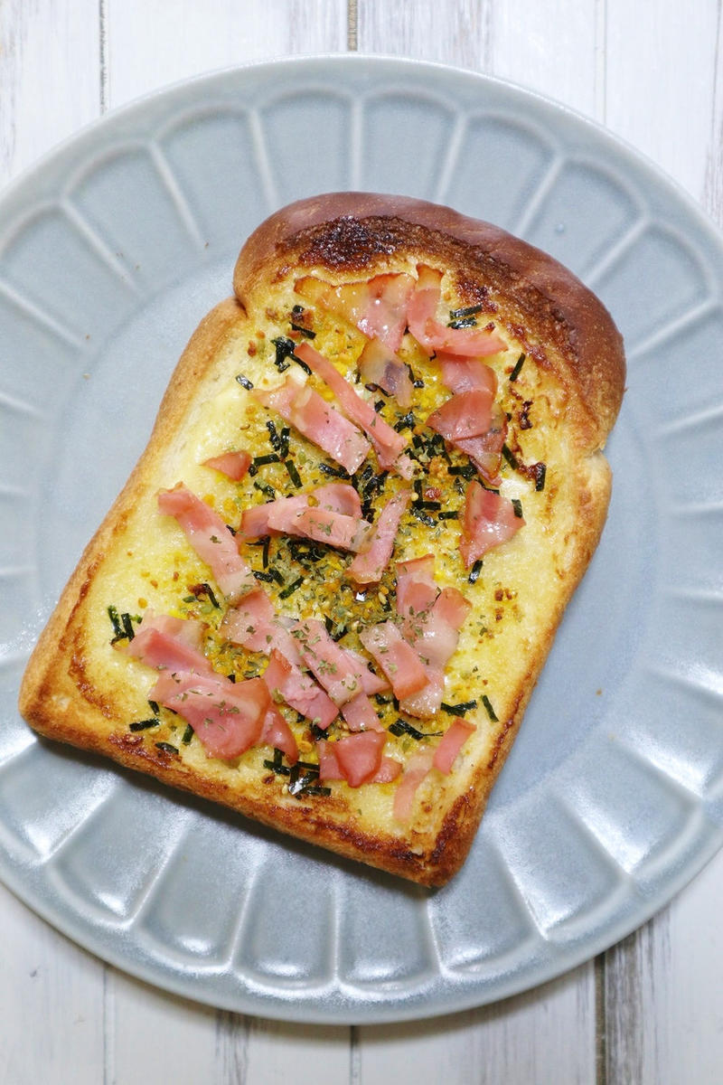 ご飯のお供がパンにも使える!忙しい朝でもラクラク「ふりかけトースト」