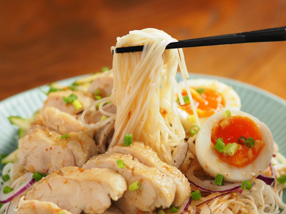 エスニックゆで鶏そうめん