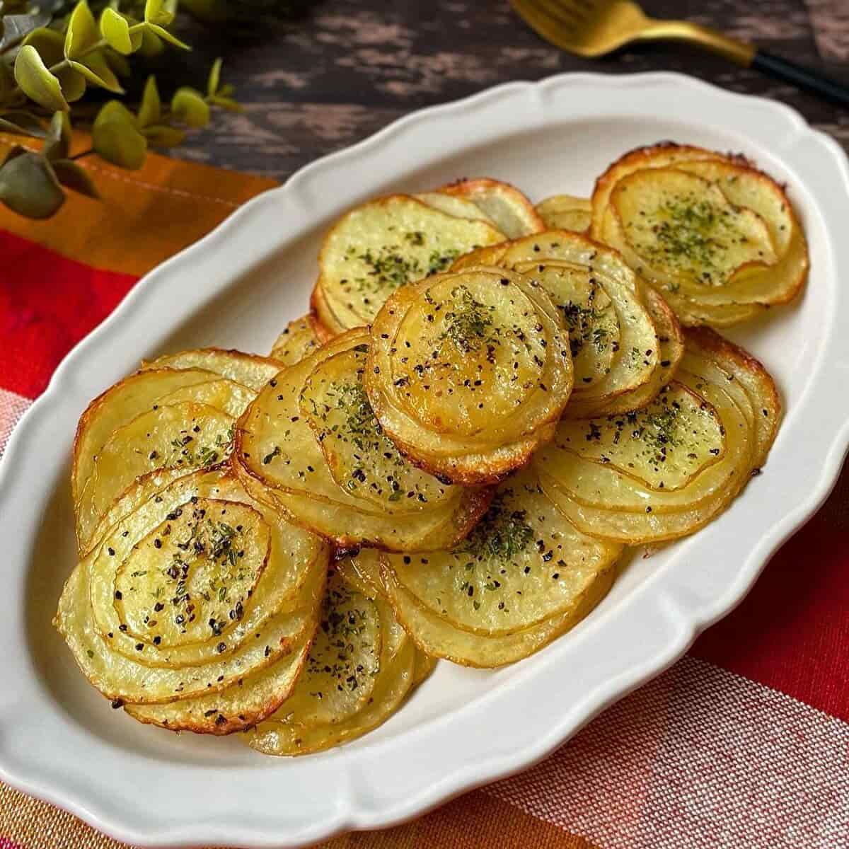じゃがいもを重ねたら食感楽しい!おいしい!「ミルフィーユポテト」の作り方