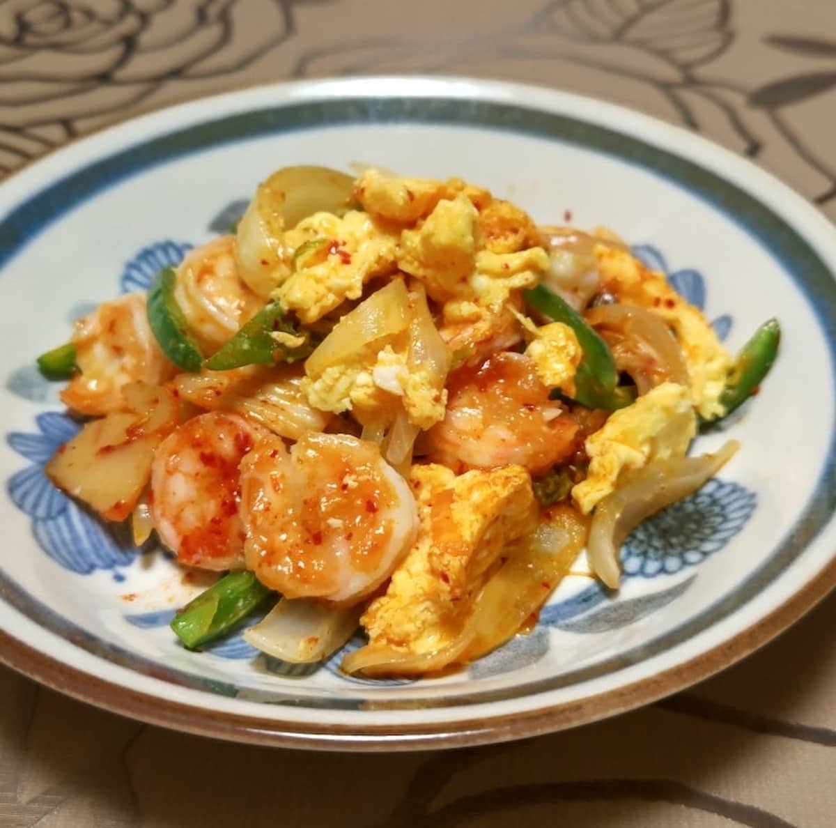 ピリ辛味がくせになる!「えび×キムチ」おかずレシピ