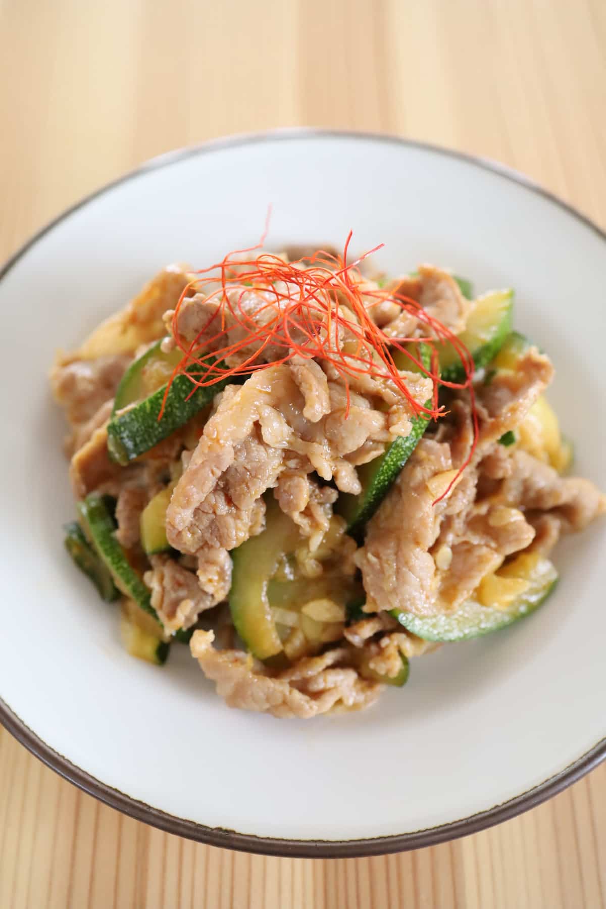 ズッキーニと豚肉のピリ辛にんにく炒め