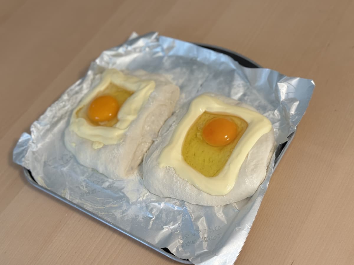 ラピュタパン
卵をのせる