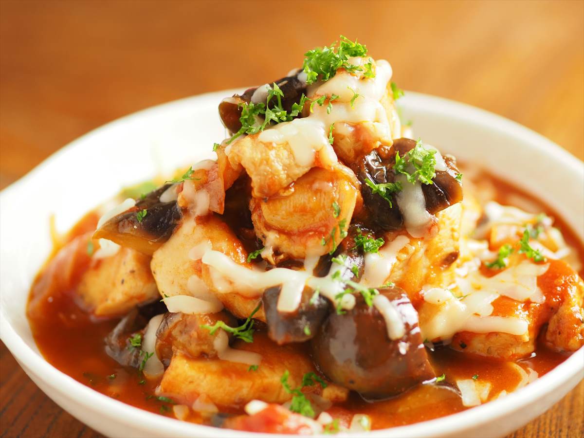 鶏むね肉とトマト缶で大量調理！タンパク質ガッツリ！　鶏むね肉と茄子のトマト煮