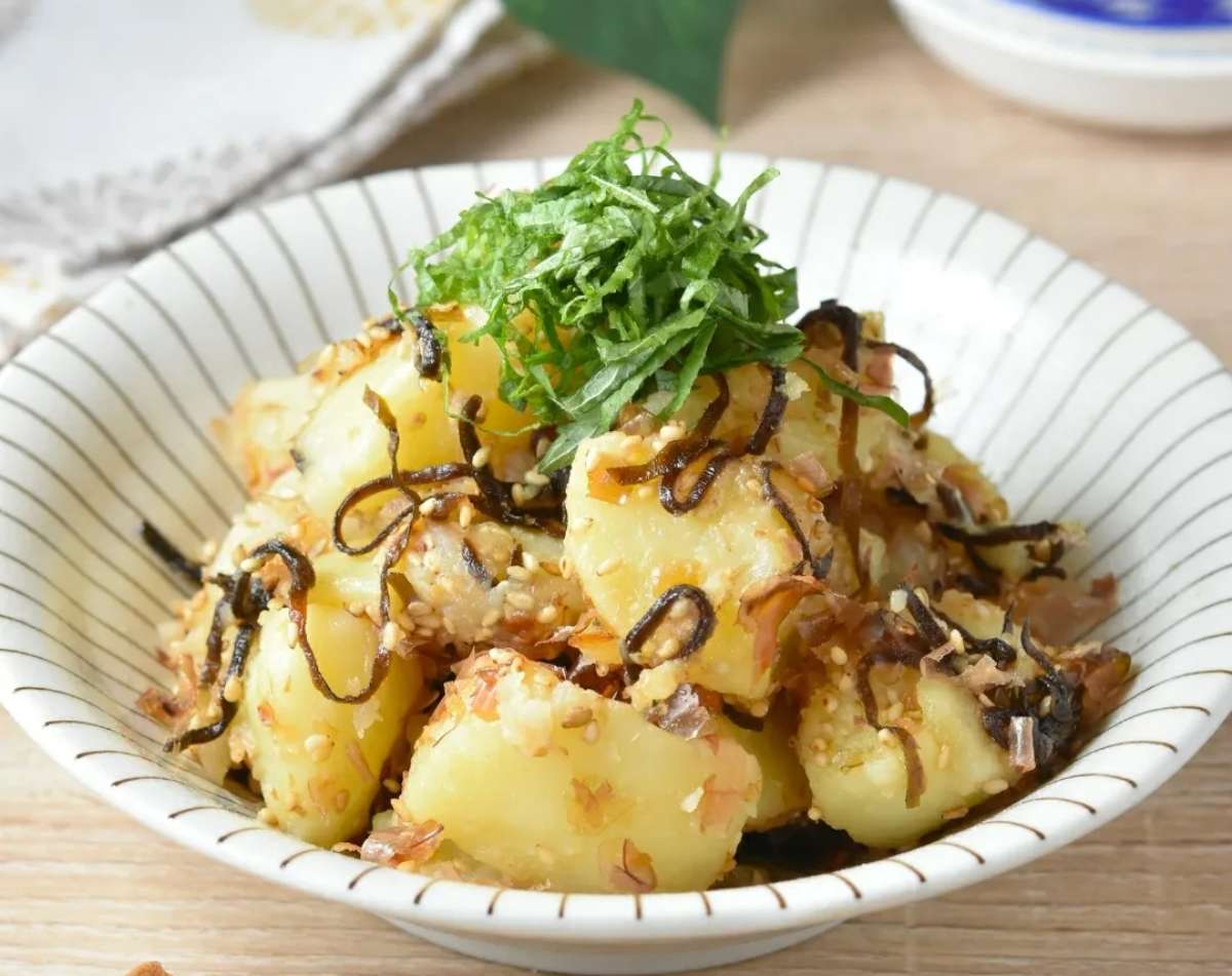 いつもの味に飽きたら♪おつまみにもなる「和風ポテトサラダ」