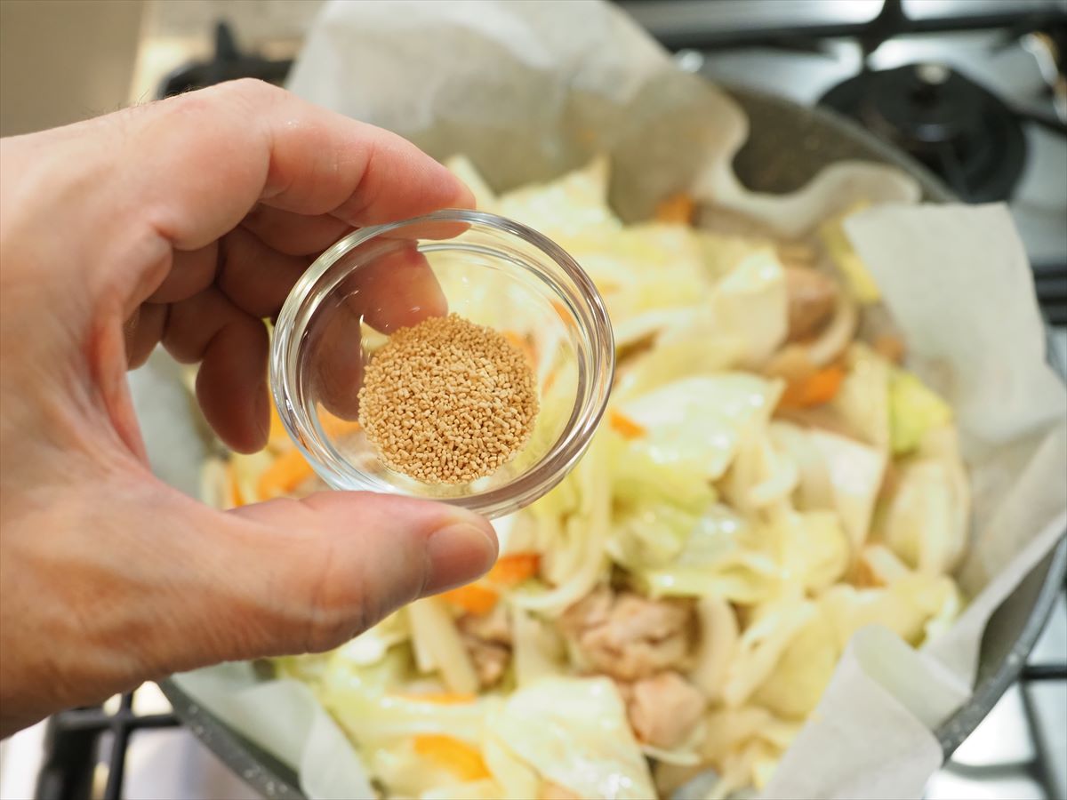 鶏ちゃん焼き、野菜たっぷり、甘辛い味噌しょう油味でご飯がモリモリいけます!