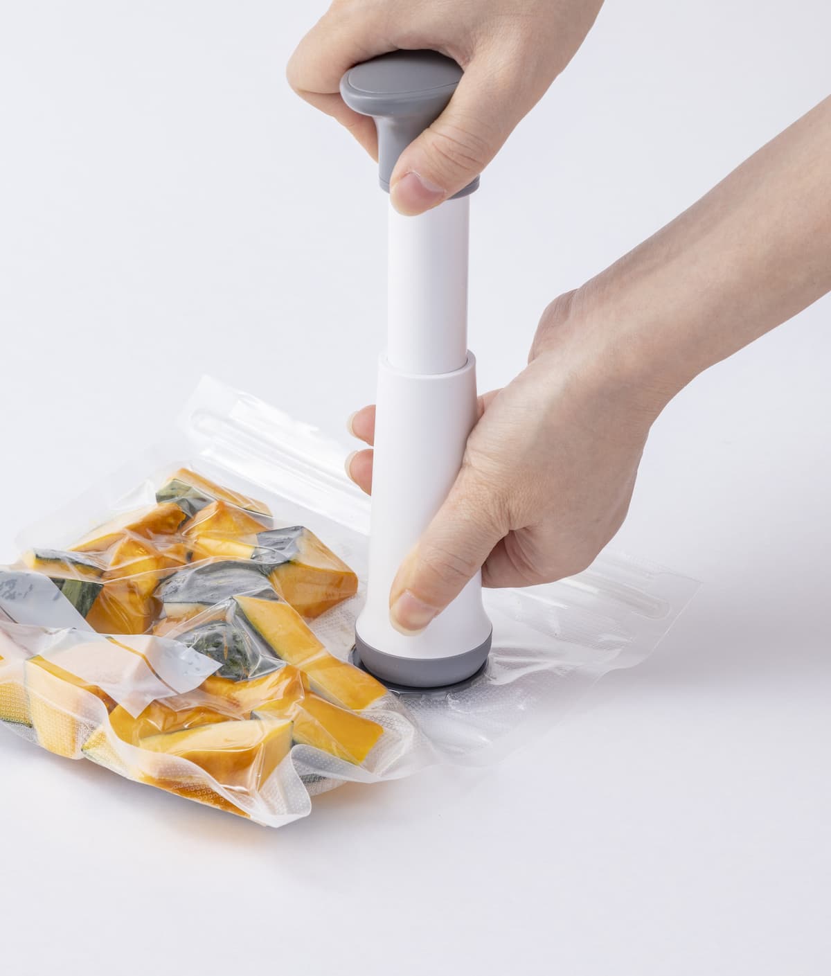 低価格だからはじめやすい!カインズの「食品圧縮袋」で保存をもっと快適に!